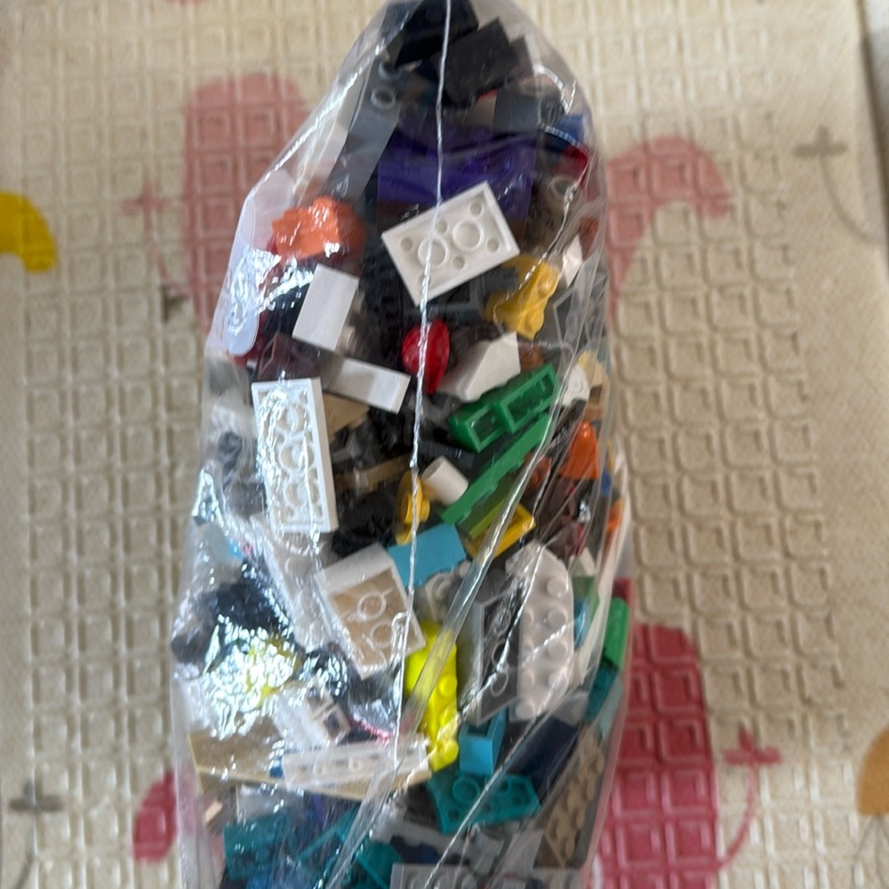 Lego Gallon Bag Building Blocks Mix - Picture 2 of 4